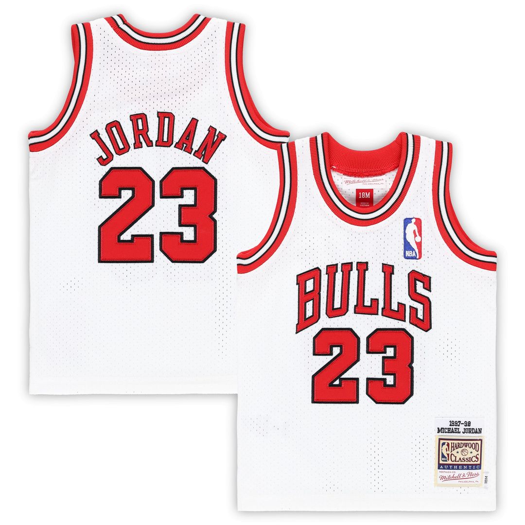 Chicago Bulls Michael Jordan Mitchell & Ness Infant 1996/97 Hardwood Classics Authentic Jersey - Black