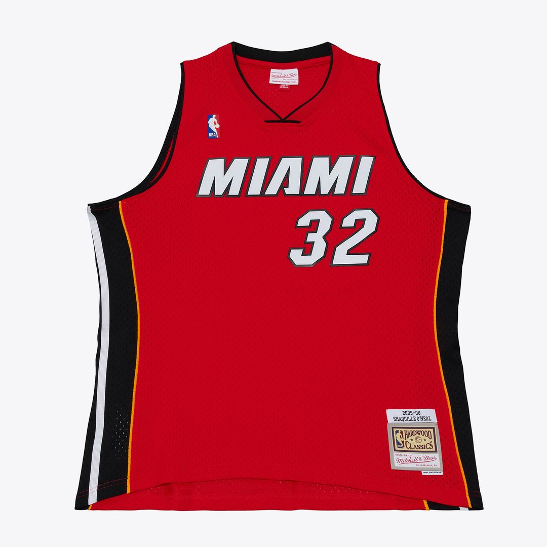 Miami Heat Shaquille O'Neal Mitchell & Ness 2005 - 06 Swingman Jersey - Red