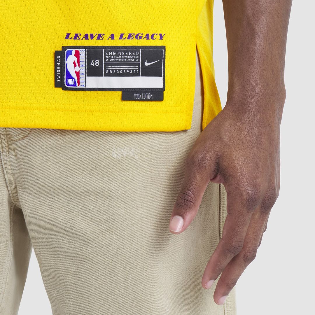 Los Angeles Lakers Luka Dončić Nike Unisex Swingman Jersey - Icon Edition - Gold