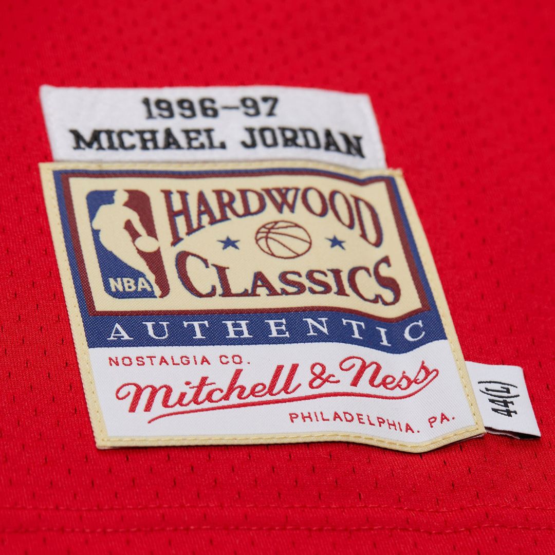 Chicago Bulls Michael Jordan Mitchell & Ness 1996/97 Throwback Authentic Jersey - Red