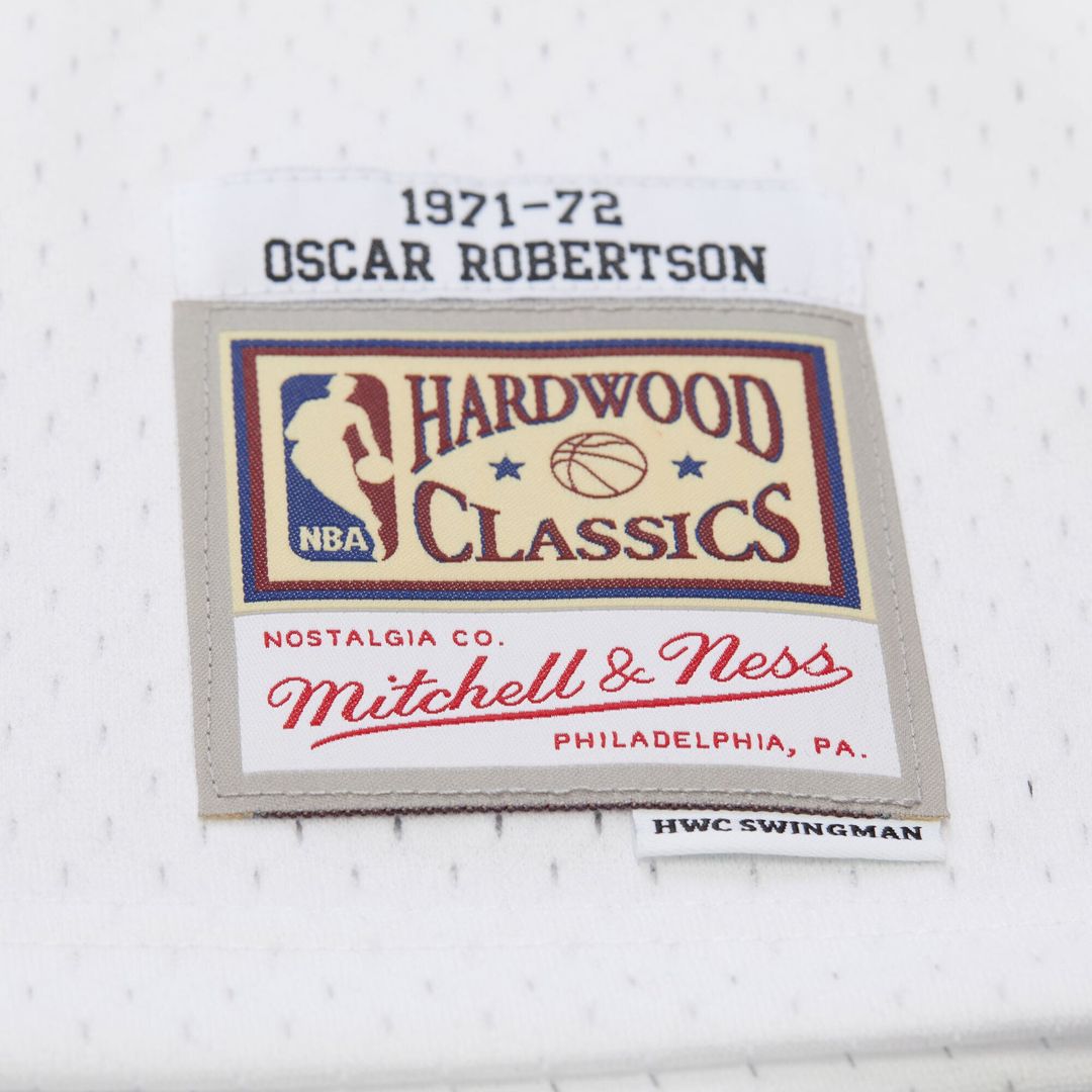 Milwaukee Bucks Oscar Robertson Mitchell & Ness Hardwood Classics Swingman Jersey - White