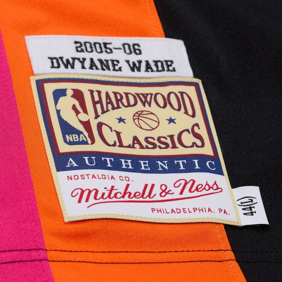 Miami Heat Dwyane Wade Mitchell & Ness 2005 - 06 Hardwood Classics Authentic Jersey - Black