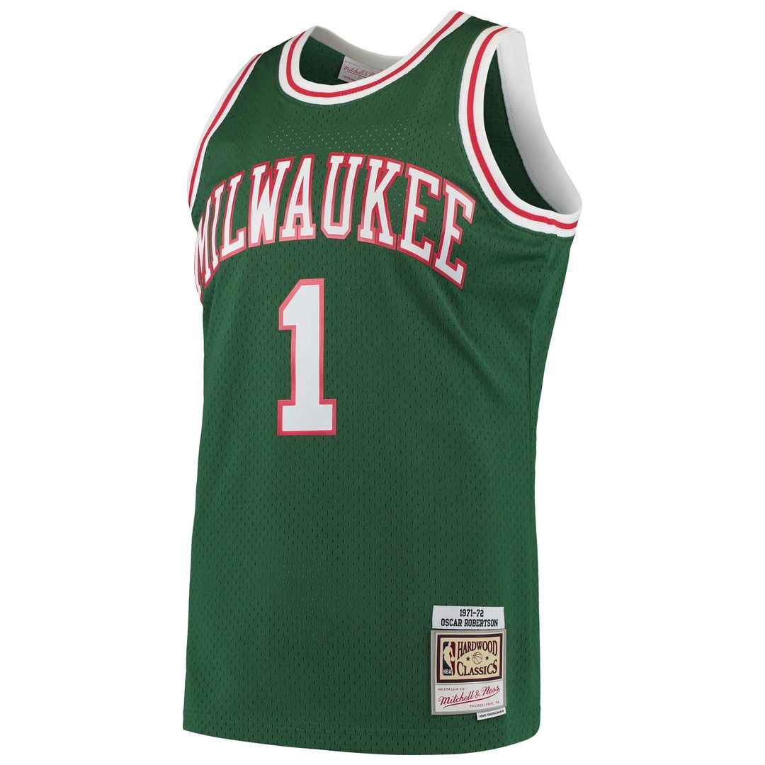 Milwaukee Bucks Oscar Robertson Mitchell & Ness 1971/72 Hardwood Classics Swingman Jersey - Green