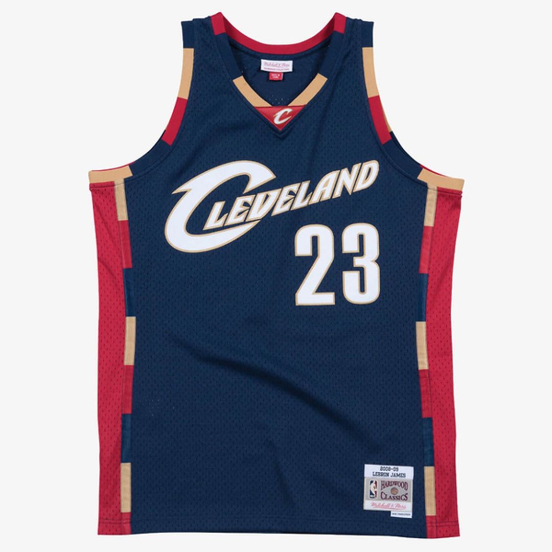 Cleveland Cavaliers LeBron James Mitchell & Ness Hardwood Classics Swingman Jersey - Navy