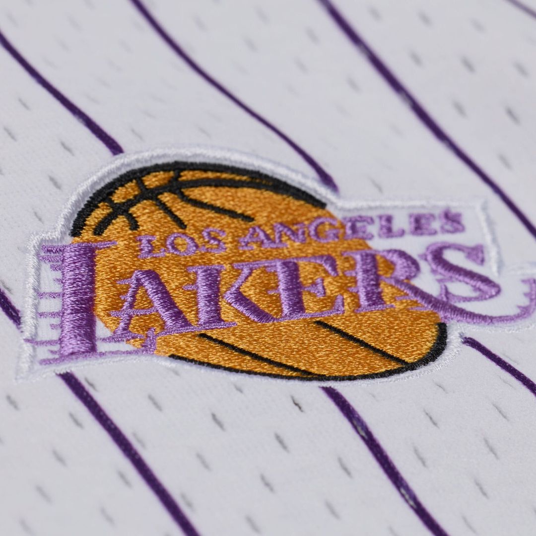 Los Angeles Lakers Mitchell & Ness Head Coach Pinstripe Mesh Full - Button Baseball Jersey - White