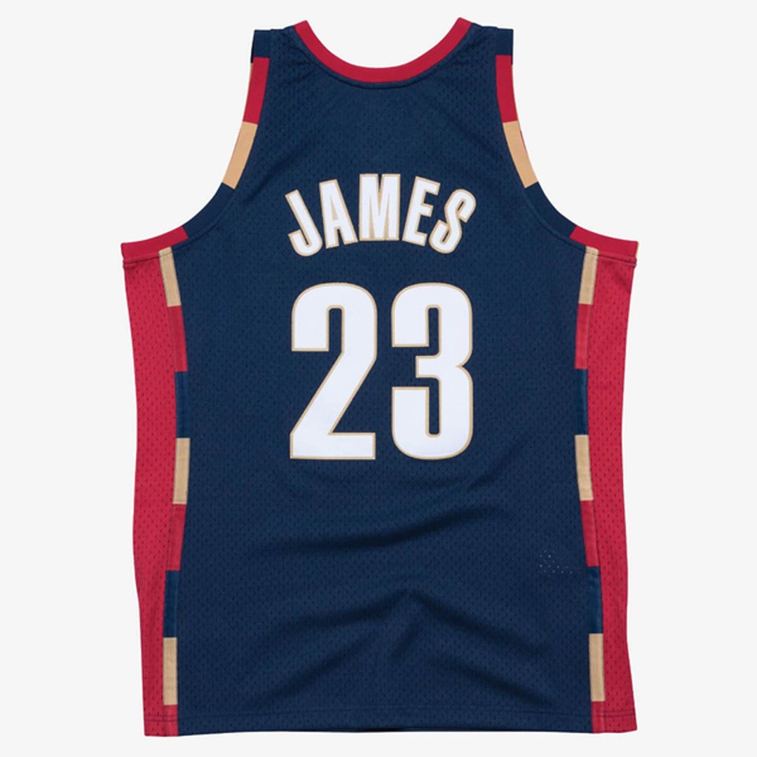 Cleveland Cavaliers LeBron James Mitchell & Ness Hardwood Classics Swingman Jersey - Navy