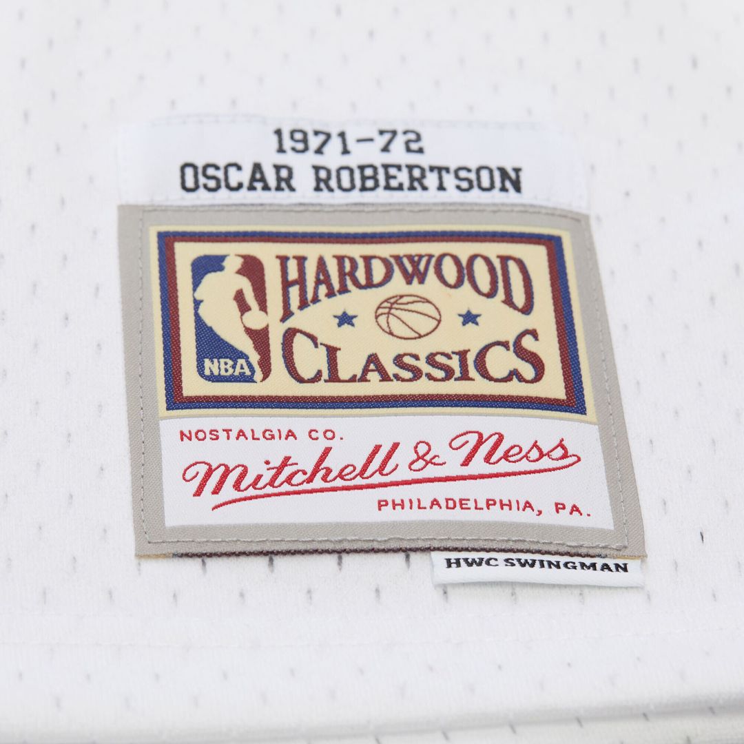 Milwaukee Bucks Oscar Robertson Mitchell & Ness 1971/72 Hardwood Classics Swingman Jersey - Green