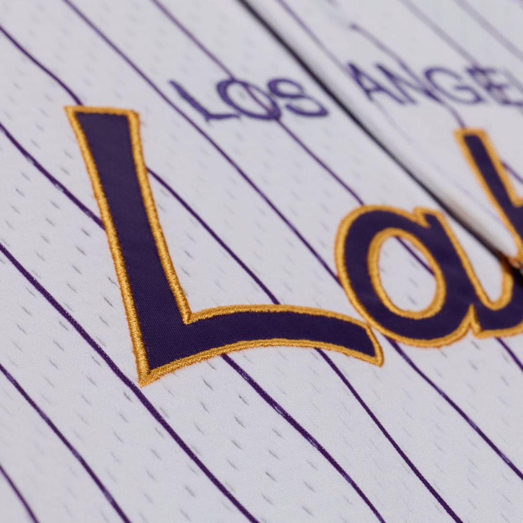 Los Angeles Lakers Mitchell & Ness Head Coach Pinstripe Mesh Full - Button Baseball Jersey - White